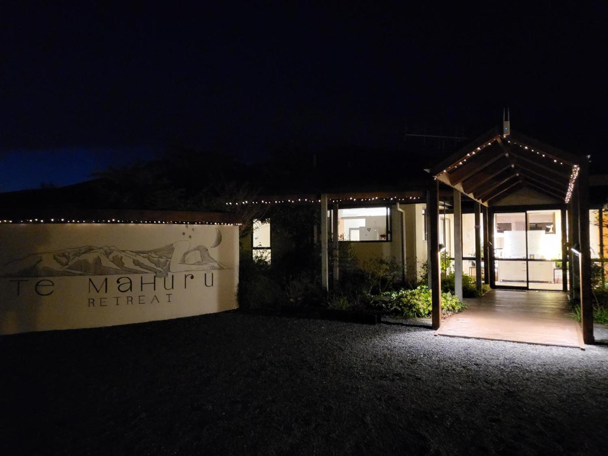 Te Mahuru Retreat 凯库拉 外观 照片