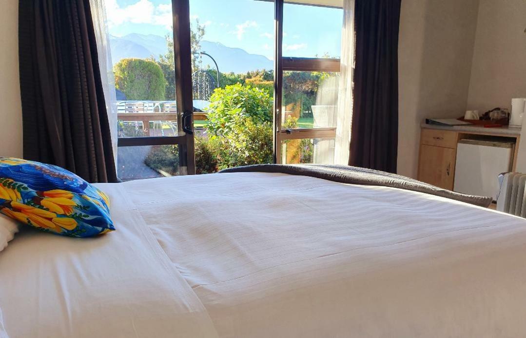 Te Mahuru Retreat 凯库拉 外观 照片
